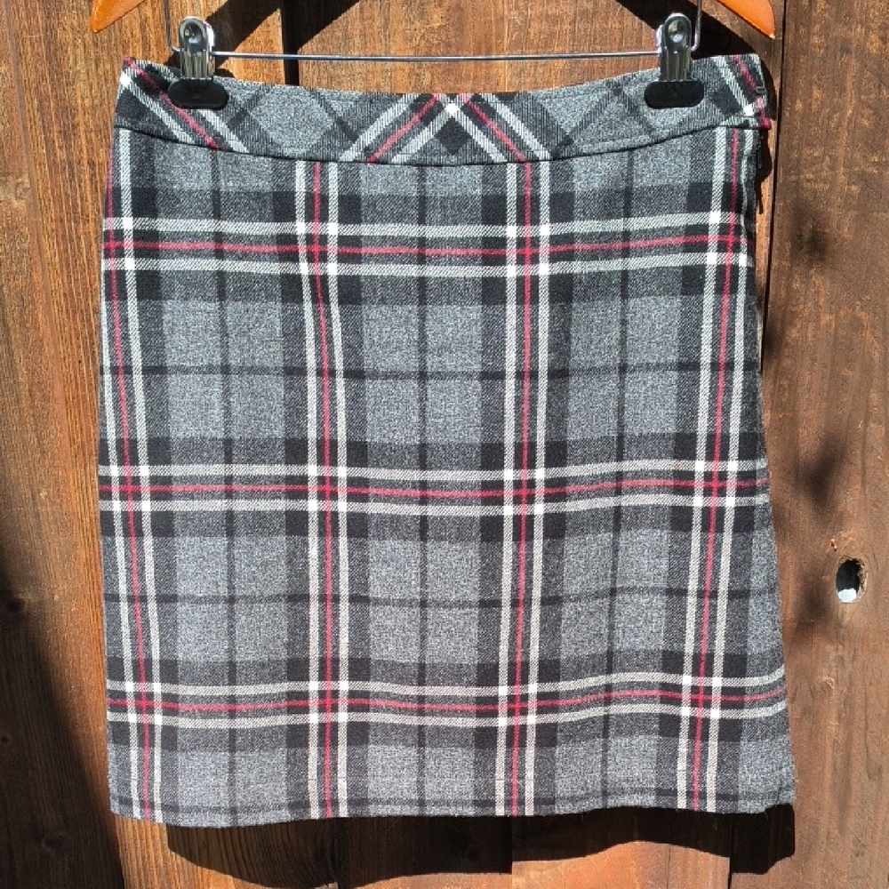 EDDIE BAUER 100% Wool Plaid Skirt Size 10 Tall